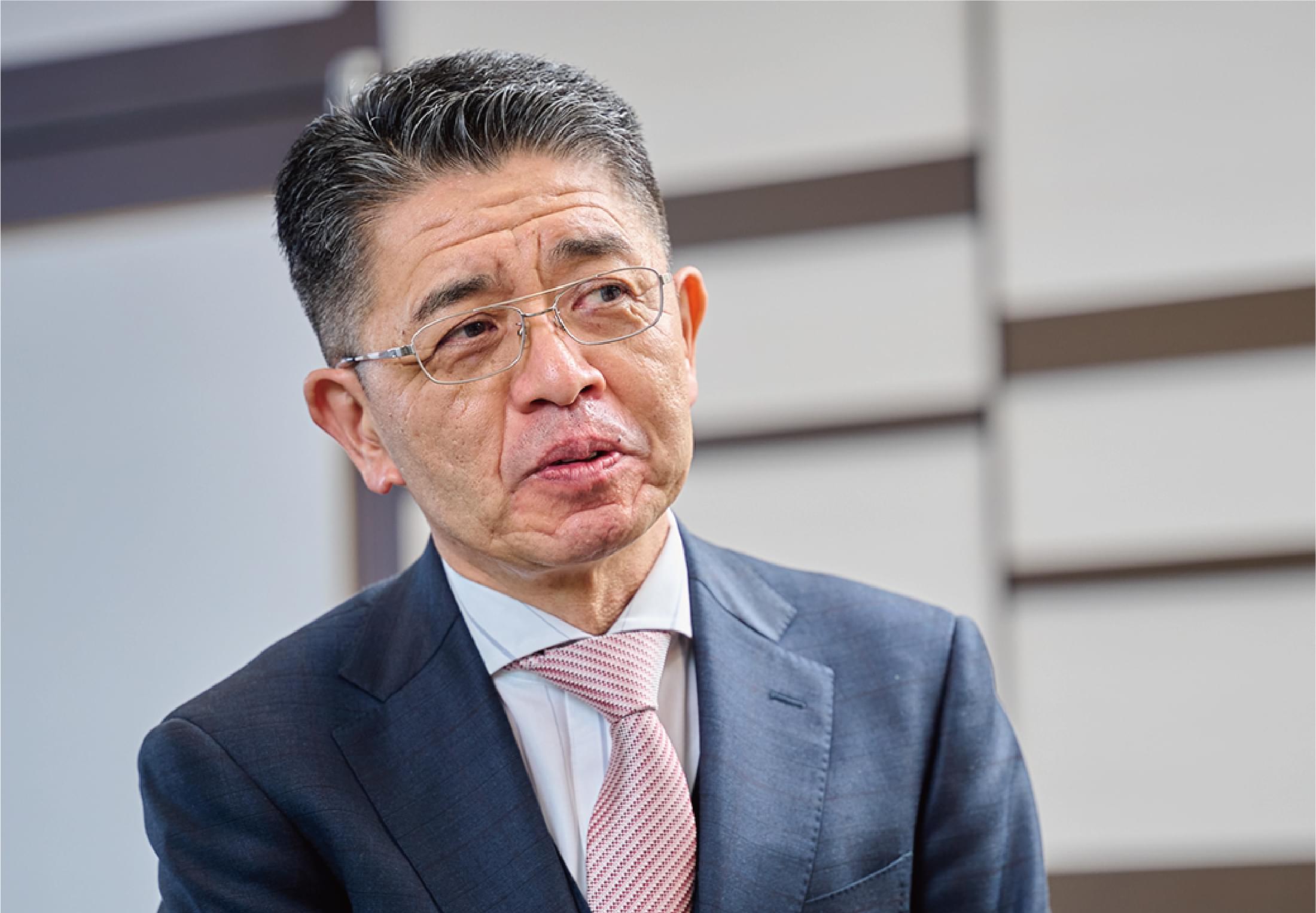 秋丸社長