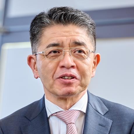 秋丸真一郎