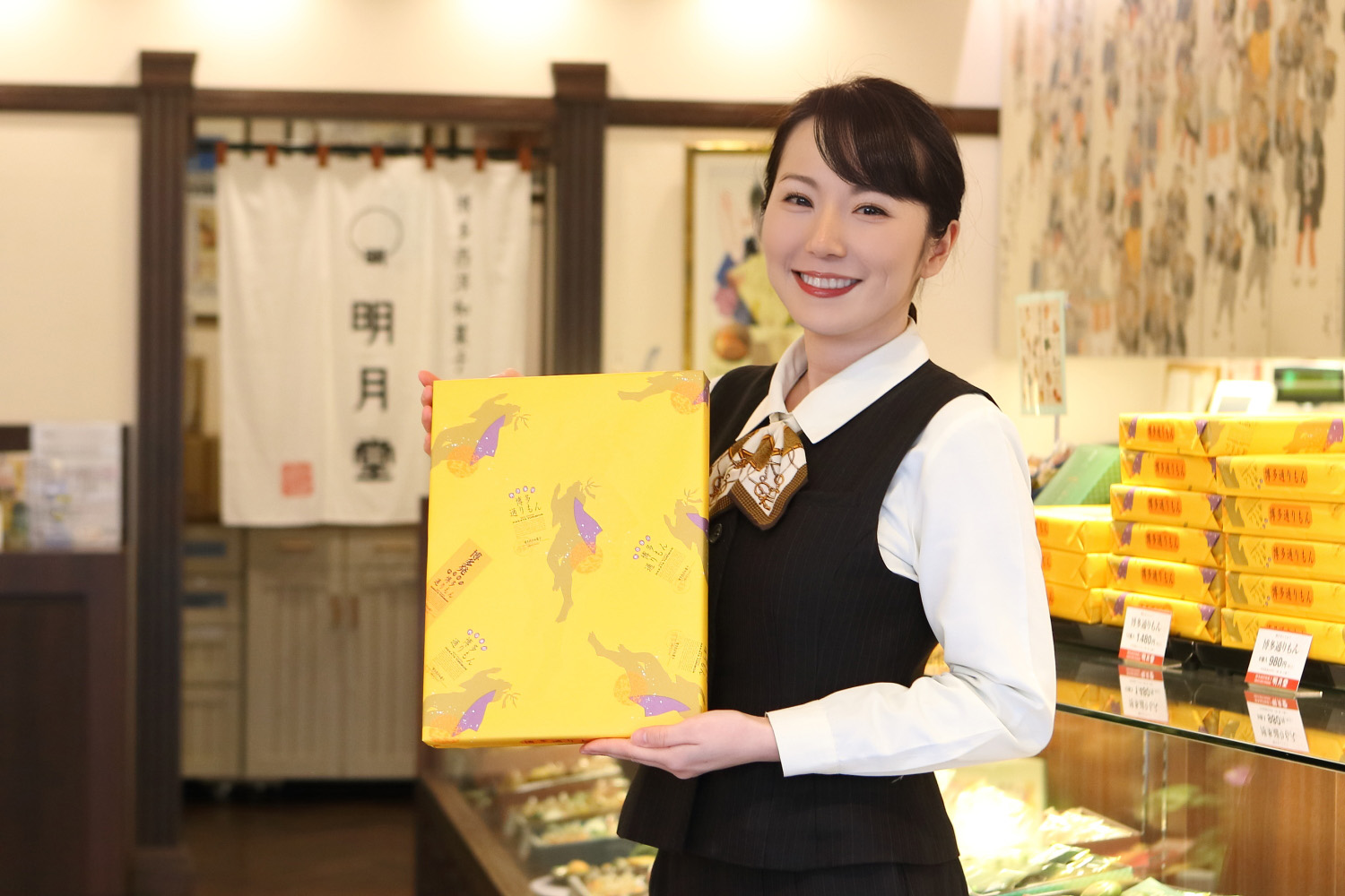 長期アルバイト【明月堂・販売（川端店）】